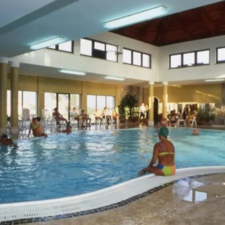 Golden Clube Modern