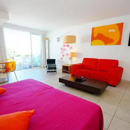 Golden Clube Modern